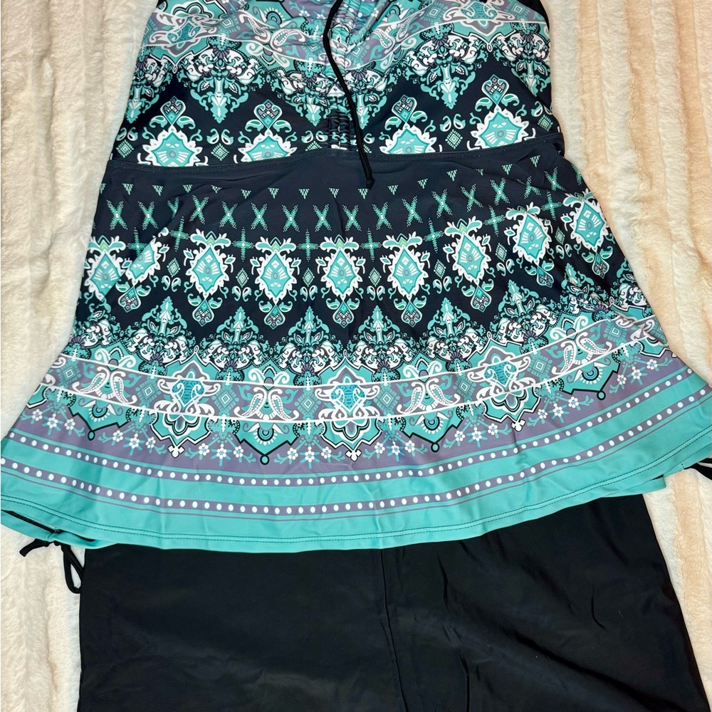 Patterned Teal and Black Women's two-piece with built-in bra swimsuit